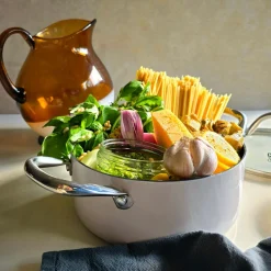Cook & Pan - Honey Go Ivory Kookpot 20 cm met glazen deksel