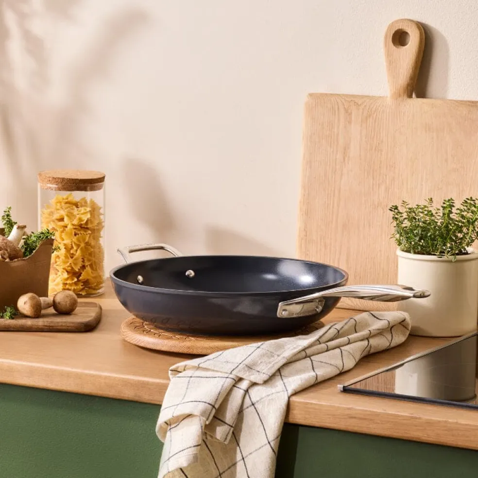 Le Creuset - Sauteerpan Essential Non-Stick 28 cm