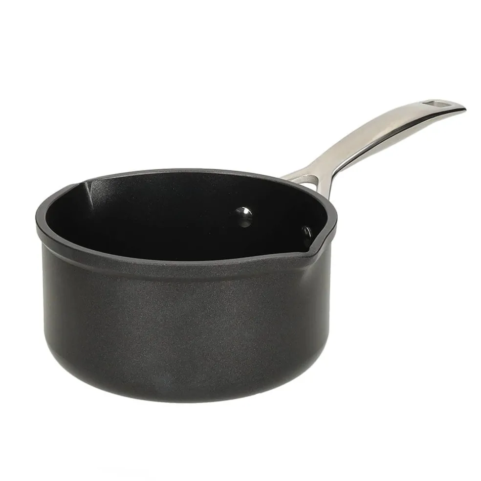 Le Creuset - Steelpan met schenktuitjes 16 cm