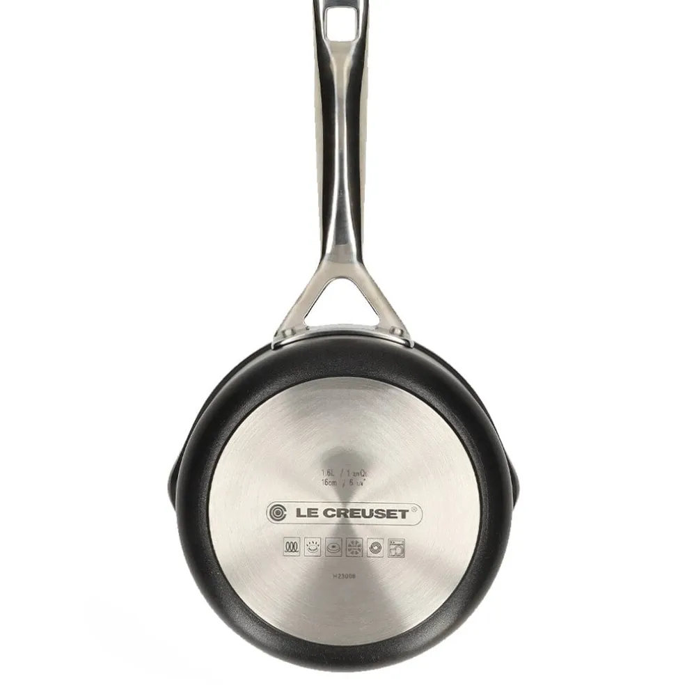 Le Creuset - Steelpan met schenktuitjes 16 cm
