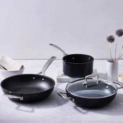 Le Creuset - Steelpan met schenktuitjes 16 cm