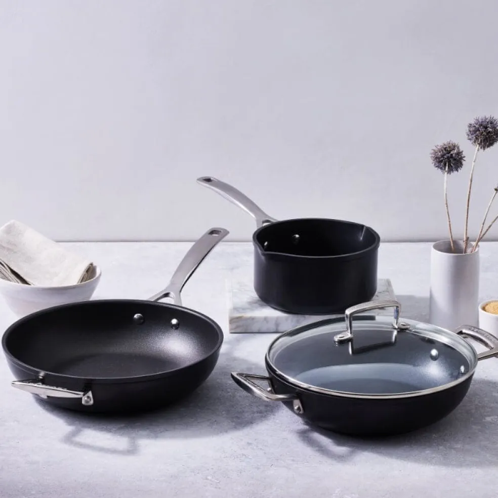 Le Creuset - Steelpan met schenktuitjes 16 cm