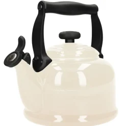 Le Creuset - Tradition Fluitketel Meringue 2,1l