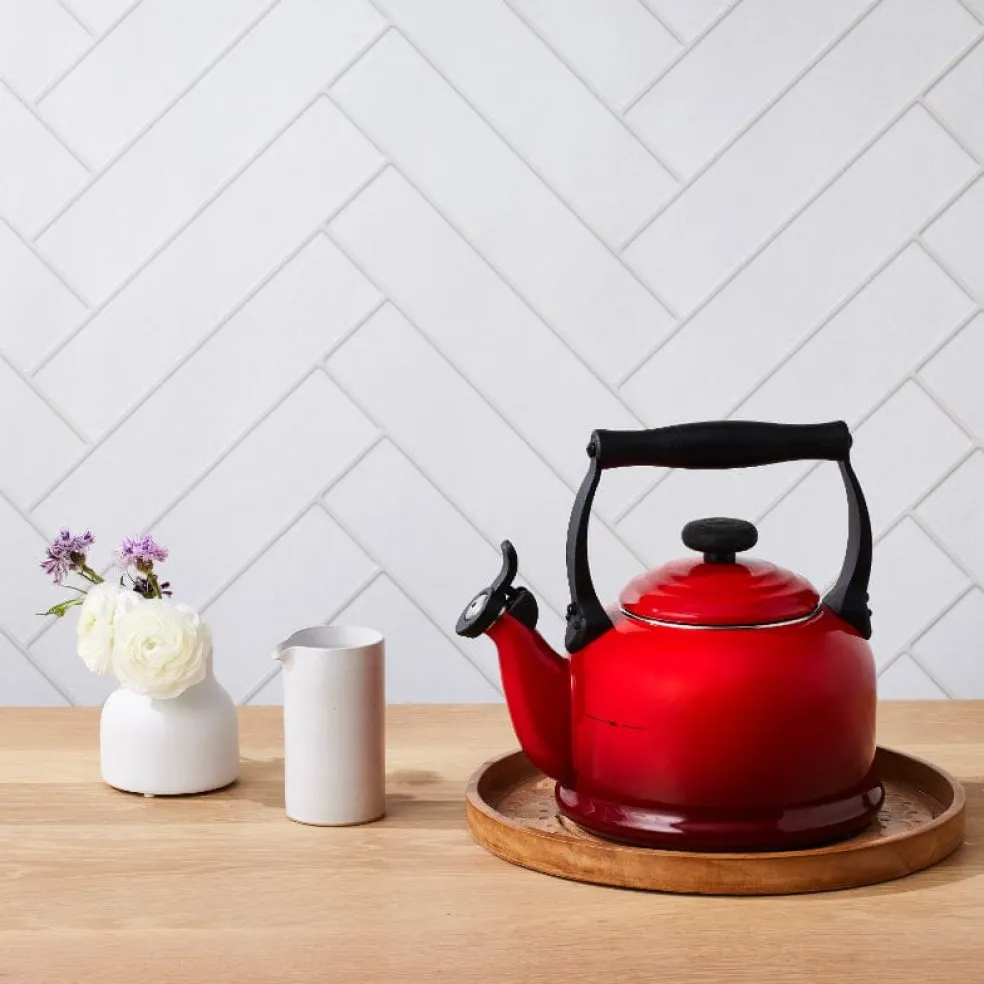 Le Creuset - Tradition Fluitketel Kersenrood 2,1l