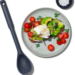 OXO - Lepel met gaatjes siliconen grijs