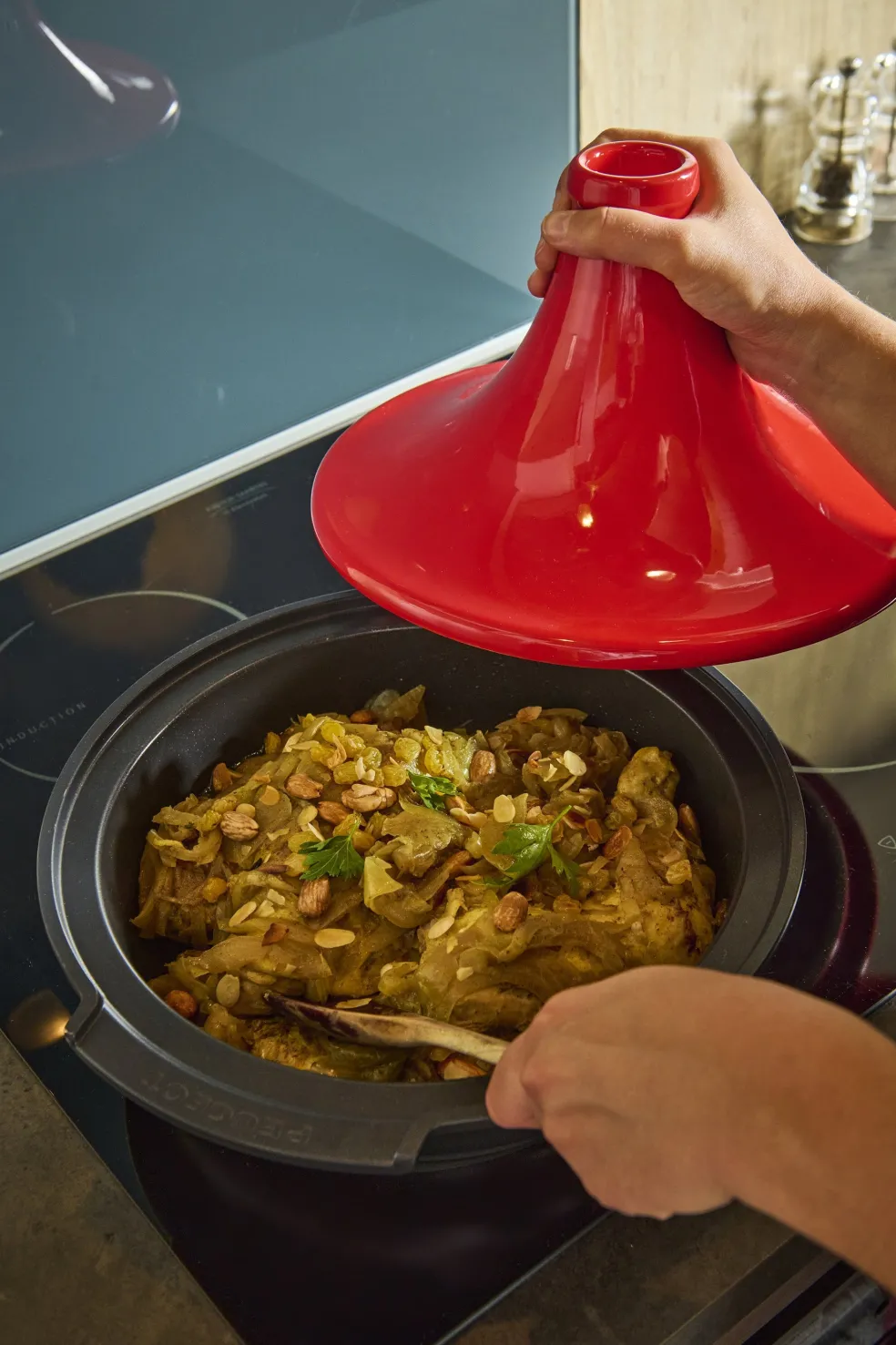 Peugeot - Tajine Atlas 30 cm rood